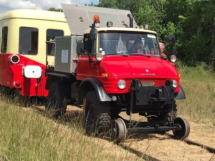 Arrivée de l'Unimog à la gare depuis l'usine Bombardier du Nord