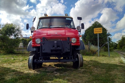 Arrivée de l'Unimog à la gare depuis l'usine Bombardier du Nord